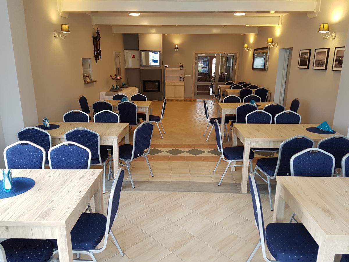 Osrodek Wczasowy Dagmor Bed & Breakfast Устка Екстериор снимка