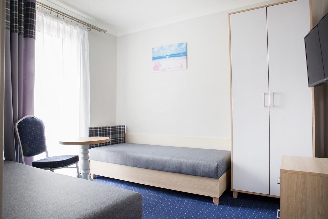Osrodek Wczasowy Dagmor Bed & Breakfast Устка Екстериор снимка